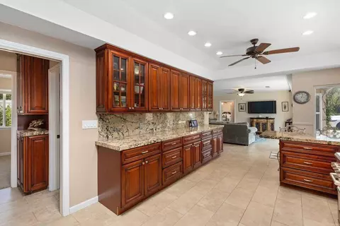 Entry Way - 2125 Walnut Ln, Vista, CA 92084 photo 5 of 5