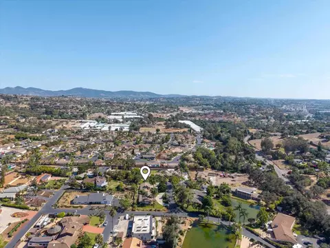 View/Area - 2125 Walnut Ln, Vista, CA 92084 photo 10 of 10