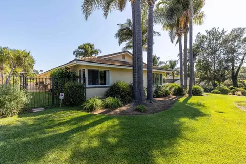 Exterior - 2125 Walnut Ln, Vista, CA 92084 photo 7 of 16