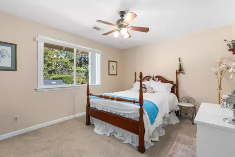 Bedroom - 2125 Walnut Ln, Vista, CA 92084 photo 5 of 8