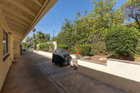 Exterior - 2125 Walnut Ln, Vista, CA 92084 photo 11 of 16