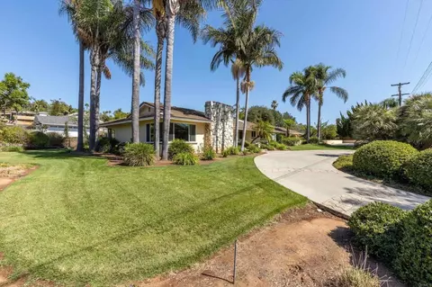 Exterior - 2125 Walnut Ln, Vista, CA 92084 photo 2 of 16