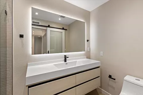 Bath - 4925 Icaria Way, Oceanside, CA 92056 photo 1 of 5