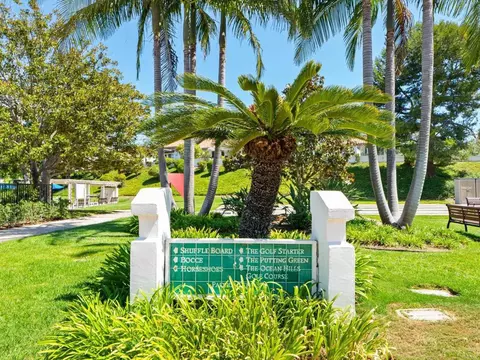 View/Area - 4925 Icaria Way, Oceanside, CA 92056 photo 13 of 16