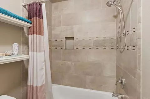 Bath - 3475 Paseo De Brisas #37, Oceanside, CA 92056 photo 2 of 2