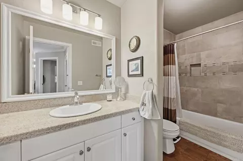 Bath - 3475 Paseo De Brisas #37, Oceanside, CA 92056 photo 1 of 2