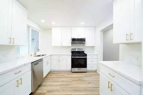 Kitchen - 1758 Manor Dr, Vista, CA 92084 photo 1 of 2