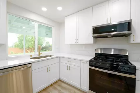Kitchen - 1758 Manor Dr, Vista, CA 92084 photo 2 of 2