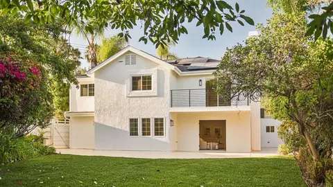 Exterior - 2399 Ivy Rd, Oceanside, CA 92054 photo 4 of 15