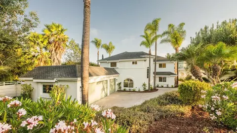 Exterior - 2399 Ivy Rd, Oceanside, CA 92054 photo 5 of 15