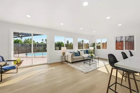 Living - 623 Kimball St, Escondido, CA 92027 photo 5 of 7