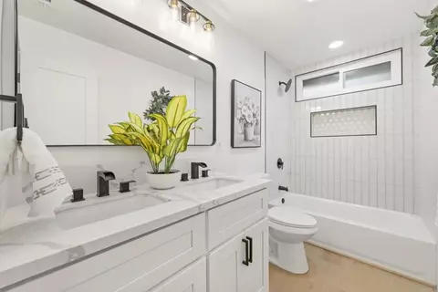 Bath - 623 Kimball St, Escondido, CA 92027 photo 3 of 3