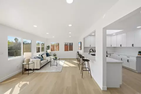Living - 623 Kimball St, Escondido, CA 92027 photo 4 of 7
