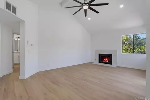Living - 2921 Alwood Ct, Spring Valley, CA 91978 photo 2 of 9