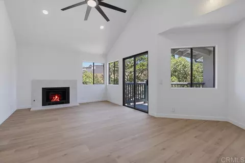 Living - 2921 Alwood Ct, Spring Valley, CA 91978 photo 3 of 9
