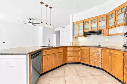 Kitchen - 30371 Tradewater Ct, Temecula, CA 92591 photo 3 of 6