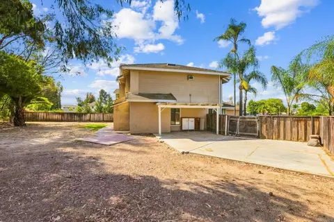 Exterior - 30371 Tradewater Ct, Temecula, CA 92591 photo 5 of 9