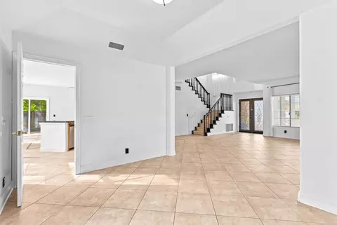 Living - 30371 Tradewater Ct, Temecula, CA 92591 photo 4 of 10