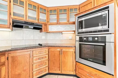 Kitchen - 30371 Tradewater Ct, Temecula, CA 92591 photo 6 of 6