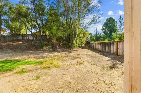 Exterior - 30371 Tradewater Ct, Temecula, CA 92591 photo 7 of 9