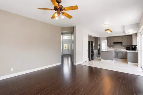 Living - 1737 Foxfire Ct, Escondido, CA 92026 photo 3 of 4