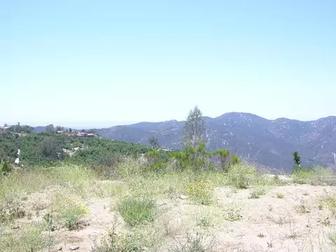 Welcome View, Escondido, CA 92026 photo 2