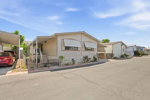 4616 N River Rd #27, Oceanside, CA 92057 photo 2