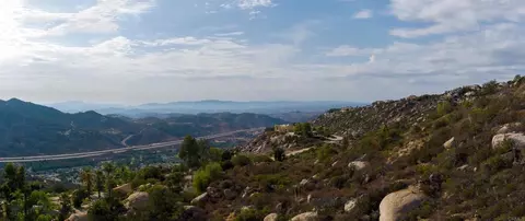 Welcome View, Escondido, CA 92026 photo 2