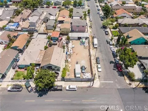 1403 E 42nd St, Los Angeles, CA 90011