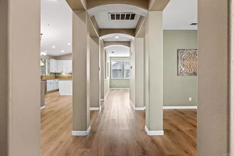 Entry Way - 23560 Green Gln, Ramona, CA 92065 photo 3 of 4