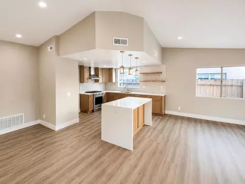 Kitchen - 1365 La Haina St, Ramona, CA 92065 photo 1 of 1