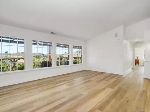 Living - 4241 Via El Dorado, Fallbrook, CA 92028 photo 3 of 5