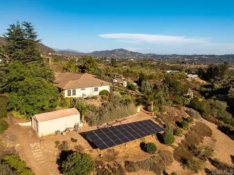 View/Area - 4241 Via El Dorado, Fallbrook, CA 92028 photo 6 of 9