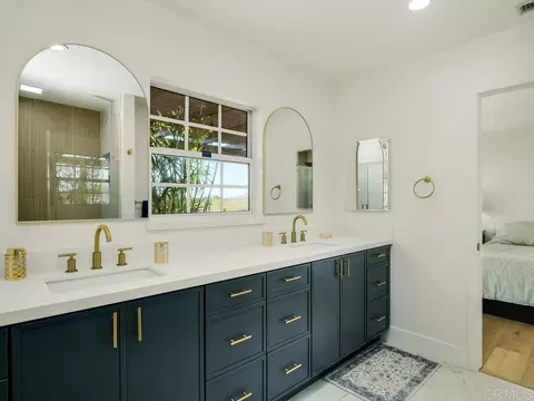 Bath - 4241 Via El Dorado, Fallbrook, CA 92028 photo 3 of 5