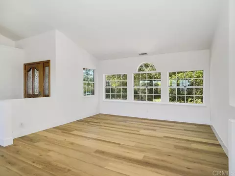 Living - 4241 Via El Dorado, Fallbrook, CA 92028 photo 5 of 5