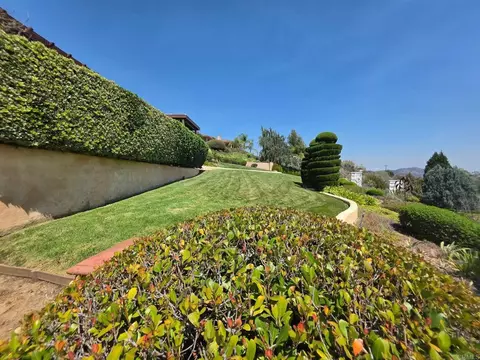 Exterior - 4241 Via El Dorado, Fallbrook, CA 92028 photo 7 of 18