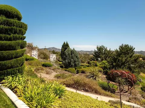 Exterior - 4241 Via El Dorado, Fallbrook, CA 92028 photo 19 of 29