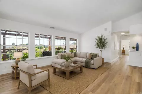 Living - 4241 Via El Dorado, Fallbrook, CA 92028 photo 2 of 5