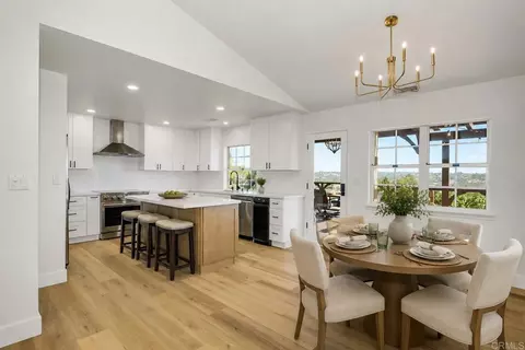 Dining - 4241 Via El Dorado, Fallbrook, CA 92028 photo 1 of 1