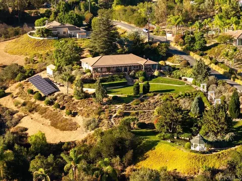 View/Area - 4241 Via El Dorado, Fallbrook, CA 92028 photo 7 of 9