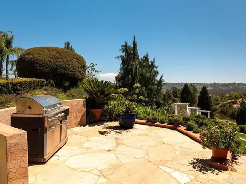 Exterior - 4241 Via El Dorado, Fallbrook, CA 92028 photo 8 of 29