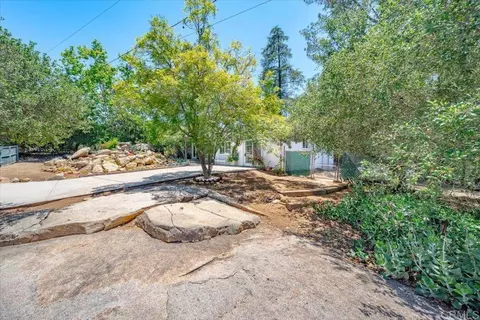 Exterior - 17255 Rockhouse Rd, Ramona, CA 92065 photo 4 of 10