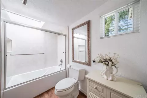Bath - 17255 Rockhouse Rd, Ramona, CA 92065 photo 2 of 3