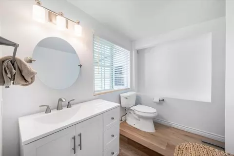 Bath - 17255 Rockhouse Rd, Ramona, CA 92065 photo 3 of 3