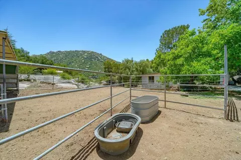 Exterior - 17255 Rockhouse Rd, Ramona, CA 92065 photo 8 of 10