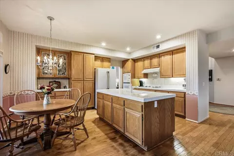 Kitchen - 45707 Corte Rodrigo, Temecula, CA 92592 photo 3 of 5