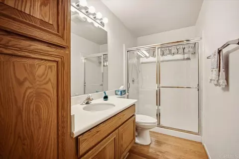 Bath - 45707 Corte Rodrigo, Temecula, CA 92592 photo 1 of 4