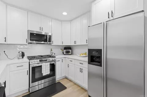 Kitchen - 968 Marlin Dr, Vista, CA 92084 photo 2 of 3