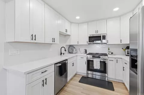 Kitchen - 968 Marlin Dr, Vista, CA 92084 photo 3 of 3