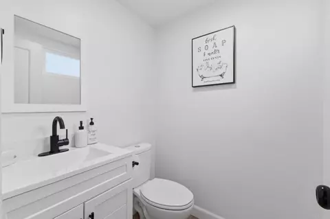 Bath - 968 Marlin Dr, Vista, CA 92084 photo 1 of 4